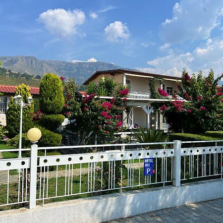 Nili Hotel Вльора Екстер'єр фото