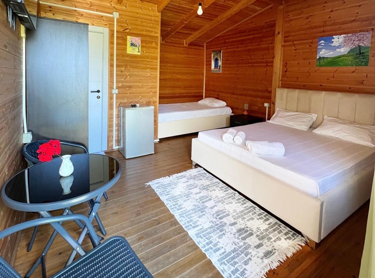 Nili Hotel Вльора Екстер'єр фото